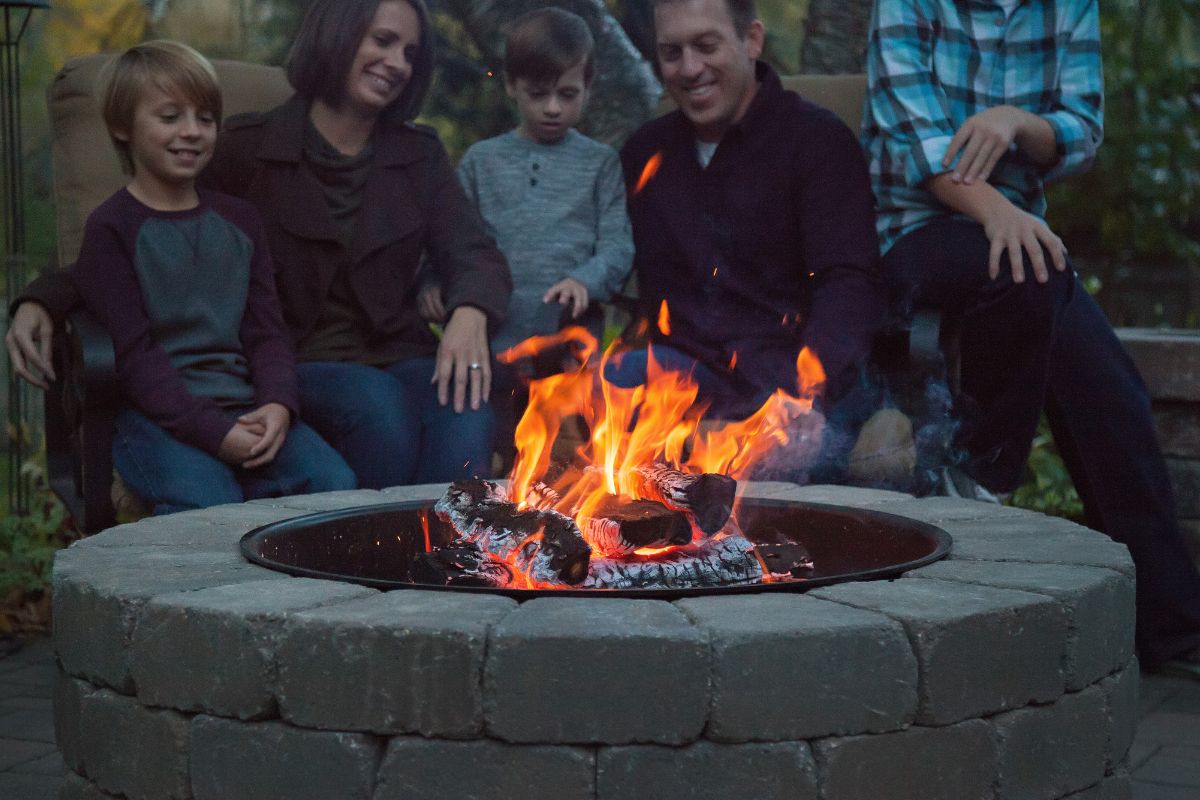 The Best Fire Pits for Sale for your Backyard