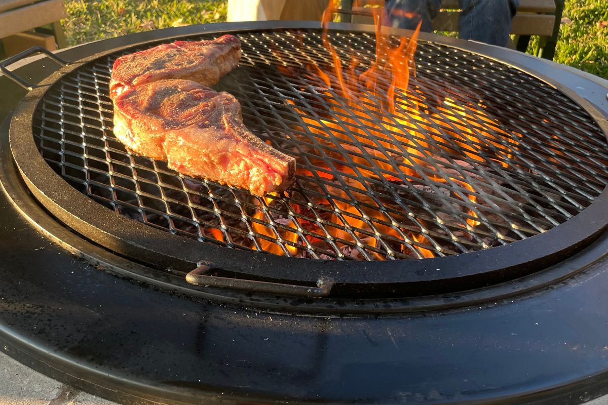 Taming the Flare-Ups: How to Avoid Food Charred to Black on Your Fire Pit Cooking Grate